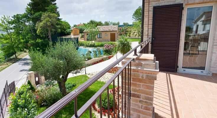 La Collina Apartment Monsampietro Morico Luaran gambar